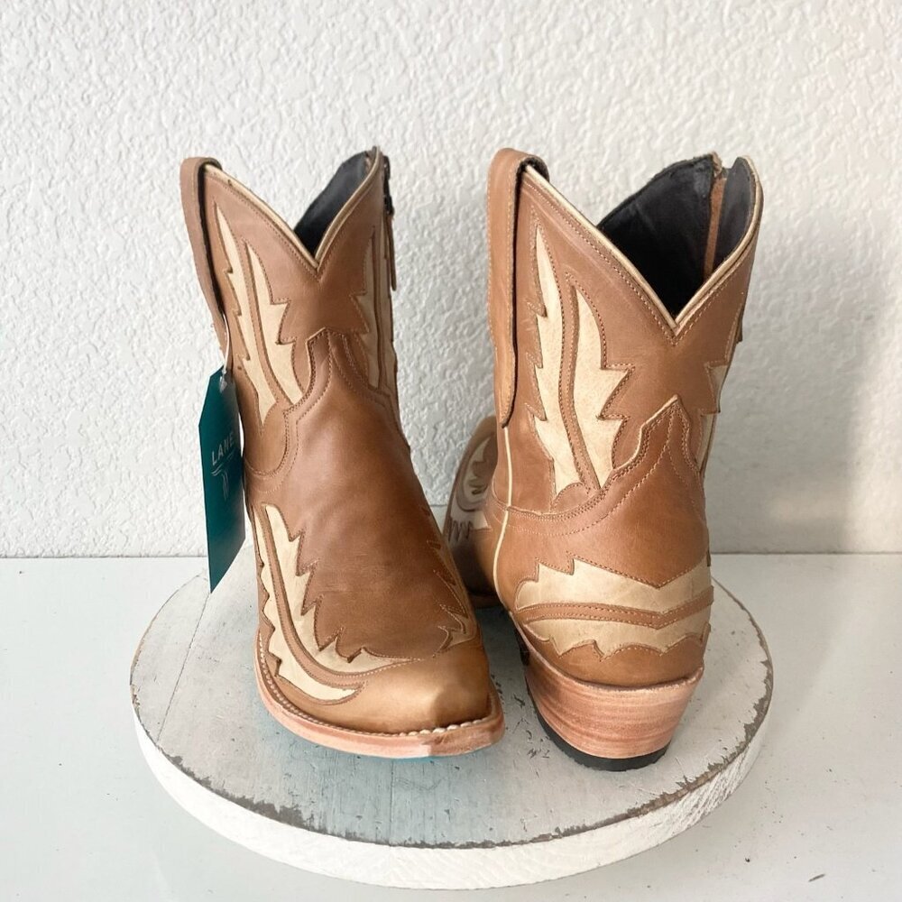 NEW Lane WALK THE LINE Womens Cowboy Bootie 10.5 Brown Cowgirl Short Ankle Boots